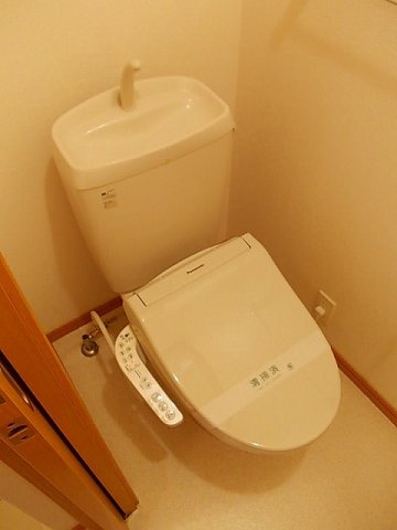サンパティーク御所野のトイレ|清潔感のあるトイレです
