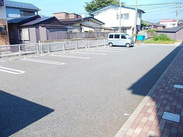 モルティⅢの駐車場|駐車場に車を止められます
