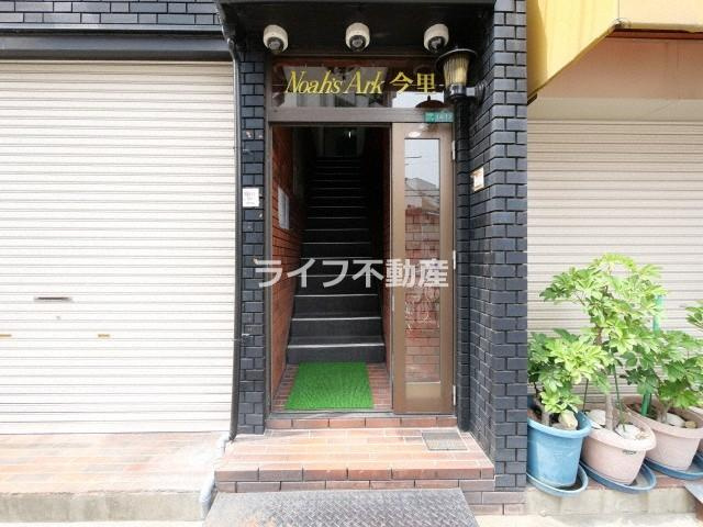 ノアーズアーク今里のエントランス|清潔なエントランスです