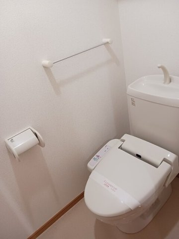 ブリッサＫのトイレ|ゆったりとした空間のトイレです