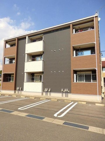カーサ　グレイス　祇園の駐車場|車をお持ちの方に嬉しい駐車場付きの物件です