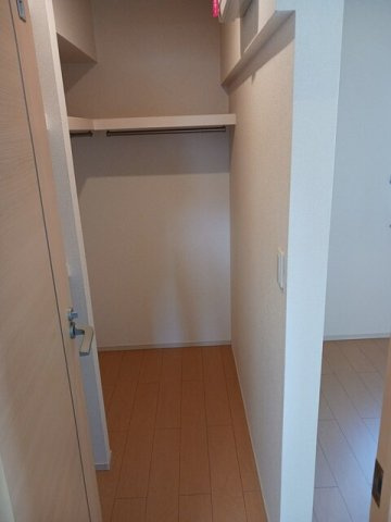 サニーブリーズ五日市観音Ⅱの収納|小物を収納するのに便利です
