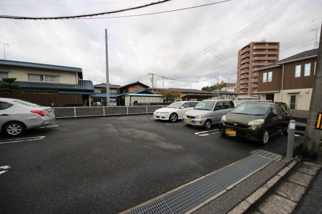 サン　ユニゾンの駐車場|駐車場完備です