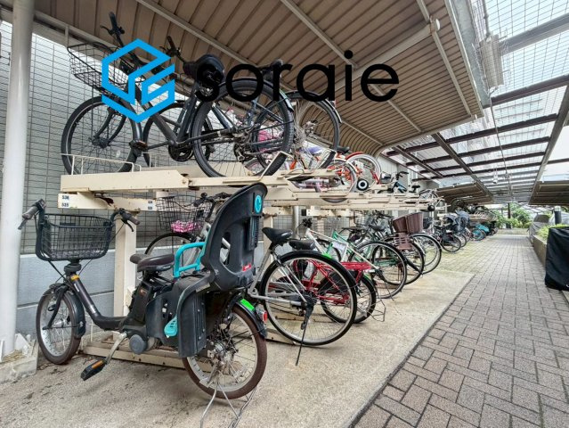 フォーラスタワー所沢　中古マンション　29階の駐輪場|令和8年6月5日撮影。