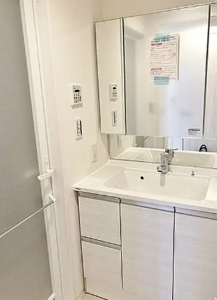 フレンシア文京関口の独立洗面台