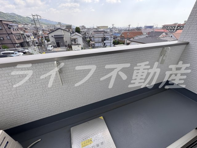 フォレストクリエオーレ枚岡壱番館のバルコニー|広々としたバルコニーです