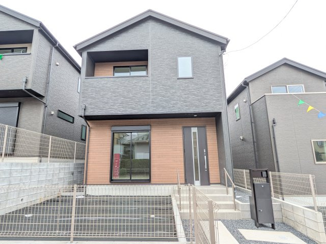 龍ケ崎市久保台2丁目　新築戸建て　3号棟