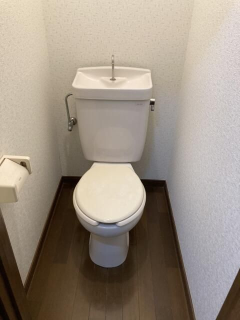 リベラル向山５のトイレ