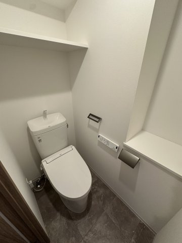 コンシェリア町屋のトイレ|落ち着いたトイレです