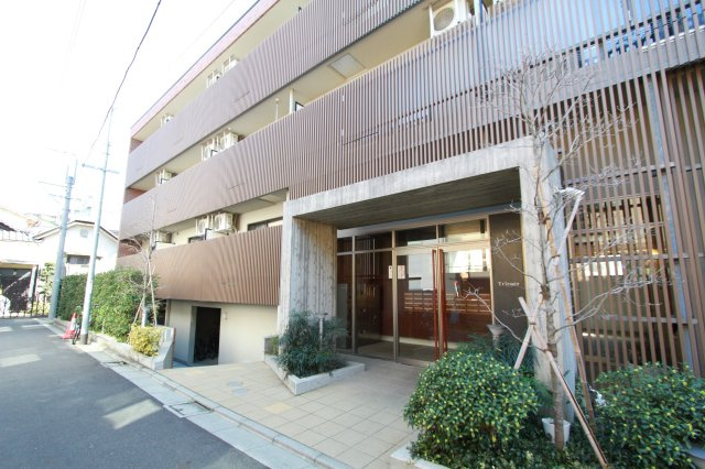 Tricore　駅近　オートロック　三軒茶屋エリア　最上階のエントランス