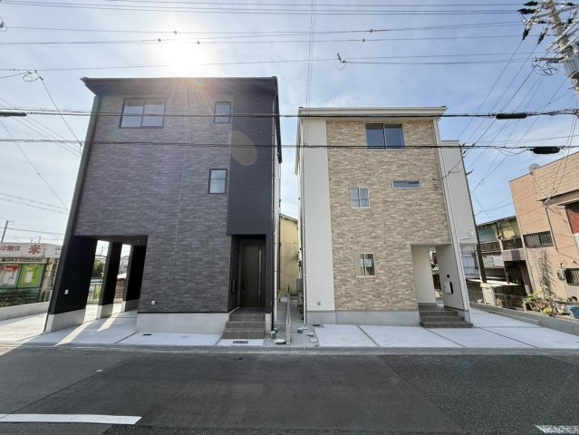 明石市魚住町西岡　全2棟　2号棟　新築戸建の前面道路含む現地写真|【ホームページに現地動画掲載中】●年中無休：当日予約可●弊社は契約前に新築戸建の住宅診断が無料です！