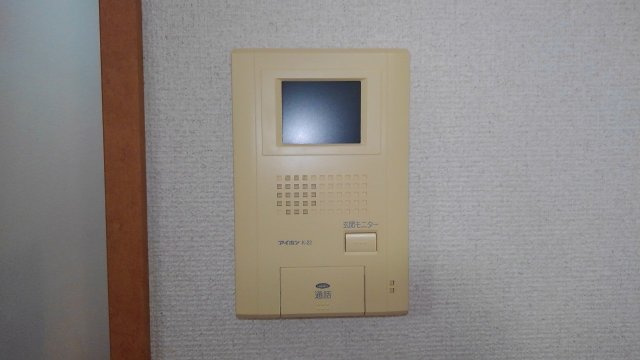 モニター付きインターフォン完備