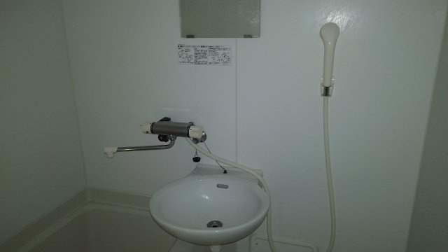 明るい色調の室内です