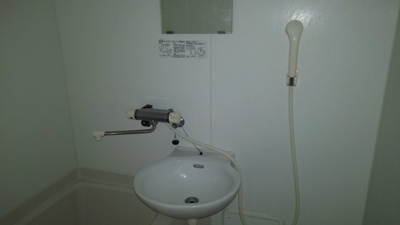 明るい色調の室内です