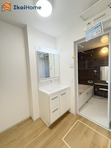 明石市魚住町西岡　全2棟　1号棟　新築戸建の洗面所|◆同社施工例◆畳２枚分の一般的な洗面室です。追加で収納棚等を付けると大変便利です。