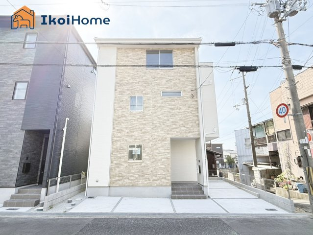 明石市魚住町西岡　全2棟　1号棟　新築戸建のエントランス|物件・当店の最寄駅まで無料送迎！最短10分で指定場所へお迎えに向かいます！まずはお問い合わせください