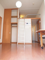 内装は落ち着いています