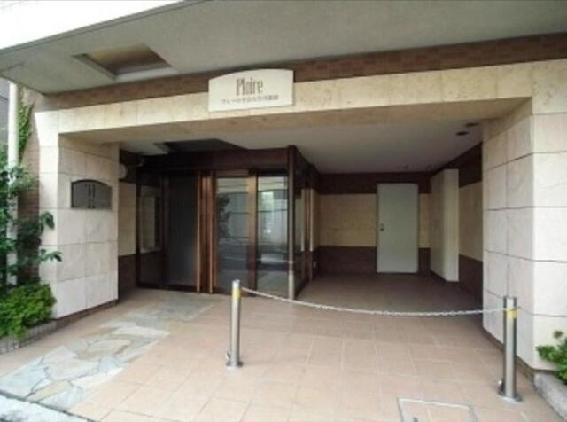 プレール学芸大学弐番館のエントランス