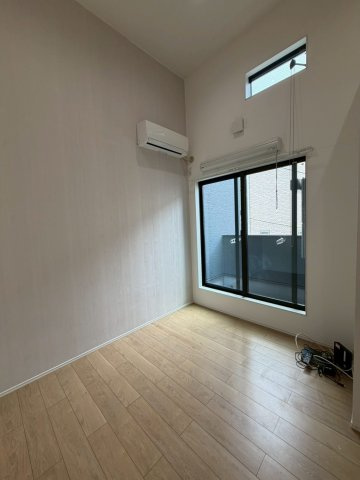 Loft OGの居間・リビング