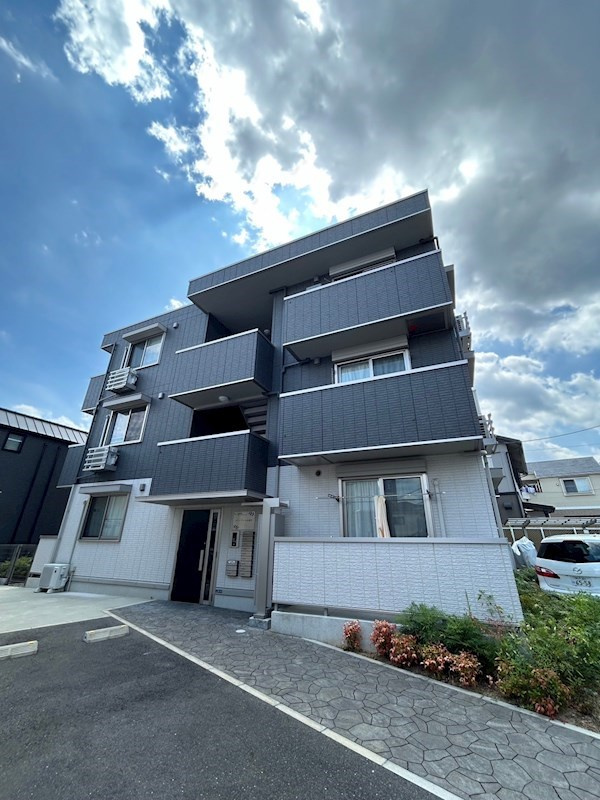 コートドール逆瀬川の外観