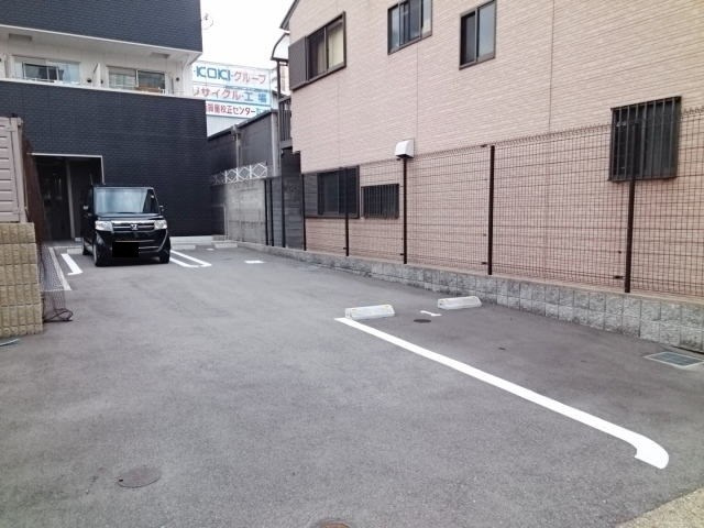 HaTレジデンスの駐車場|駐車場完備です
