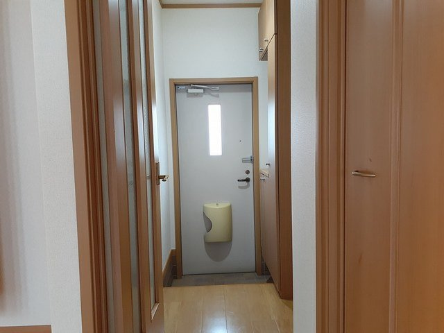 収納もある玄関です