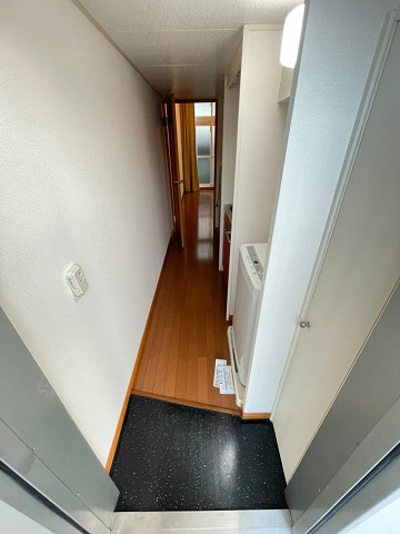 レオパレスアドバンス芦屋の玄関