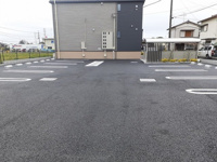 車をお持ちの方に嬉しい駐車場付きの物件です