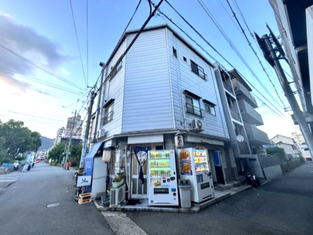 瀧山ビルの外観