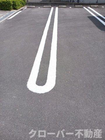 プラシード　Ｂの駐車場