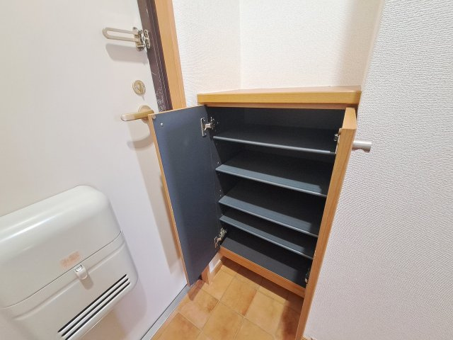 カルム六番町の収納