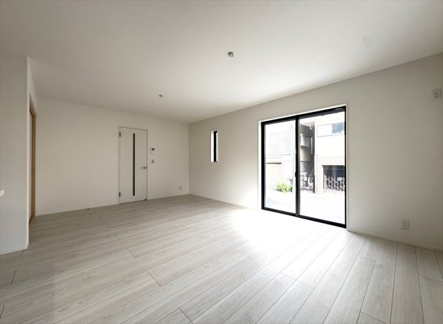 【外観】 | 志木市本町2丁目　新築一戸建住宅　全1棟　(志木本店) | 販売現地／2026年6月5日撮影　
WICや床下収納3か所など、豊富な収納