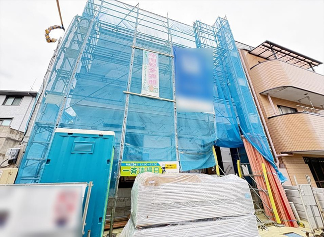 【外観】 | 志木市本町2丁目　新築一戸建住宅　全1棟　(志木本店) | 販売現地／2026年6月5日撮影　
「志木」駅までバスの利用も可能です。