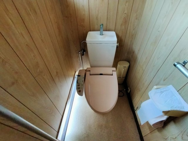 日宇町平家戸建てのトイレ