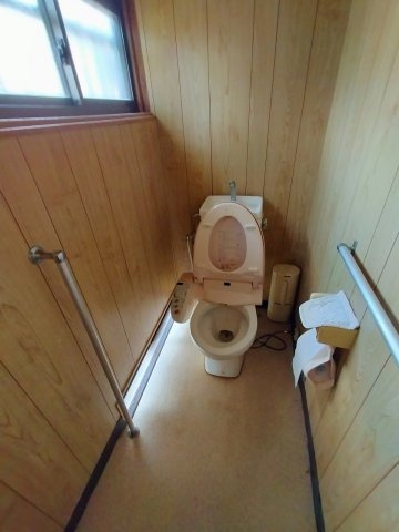 日宇町平家戸建てのトイレ