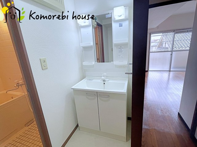 吹上ダイヤモンドマンションの独立洗面台|26.6.19　撮影済み
