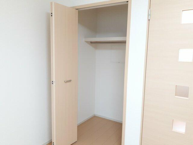 調布市多摩川４丁目のアパートの収納