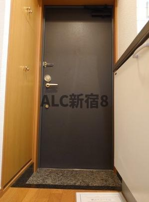 ルーブル中野新橋の玄関