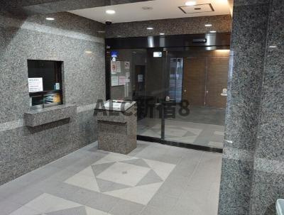 ルーブル中野新橋のエントランス