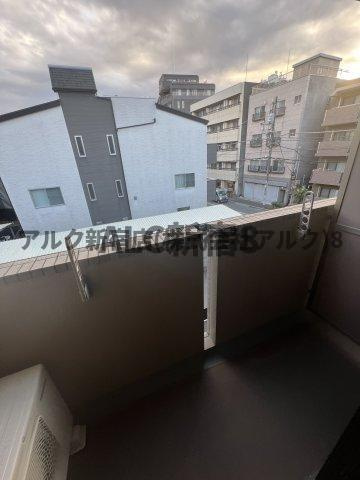 ルーブル中野新橋のバルコニー