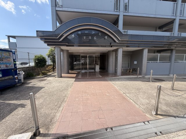 グリーンヒル千里丘のエントランス