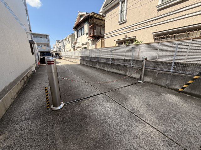 グリーンヒル千里丘の駐車場