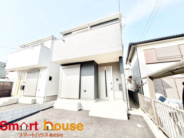 厚木市下荻野第１８の外観|閑静な住宅街に堂々登場！ナチュラルで温かみのある木目調の内装も魅力です。土日祝日即日ご案内可能です♪
