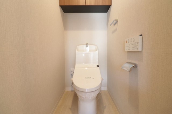 【トイレ】 | 【トイレ】清潔感もあり、シンプルなデザインなのでインテリアも楽しめます◎