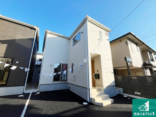 守山市下之郷　第2期　新築一戸建てのトイレ|シンプルなトイレは落ち着く空間！お手入れも簡単です！