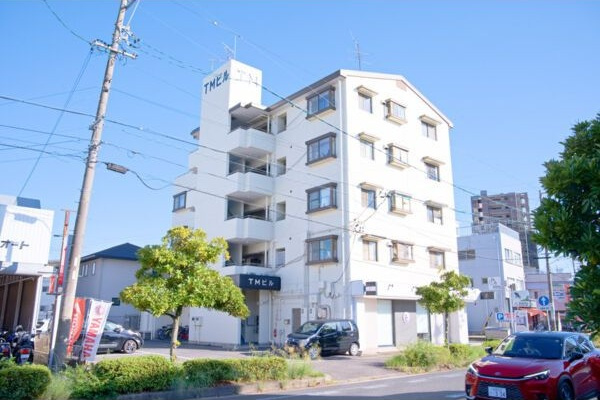 TMビルの外観