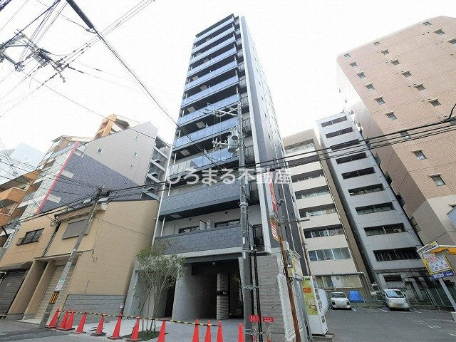 シーズンフラッツ大手前の外観