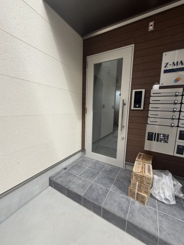 （仮称）ジーメゾン草加氷川町のエントランス|※同施工　別物件