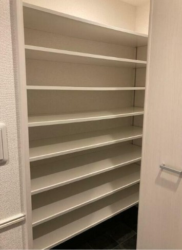 パルコテラッツァの玄関|※別部屋参考写真です