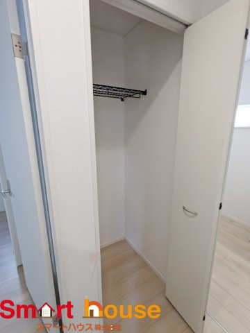 相模原市南区相武台　新築2棟の収納|クローゼットがあるだけで楽しみも増えますね♪普段使わない物などをしまえるので部屋も気持ちもスッキリ！